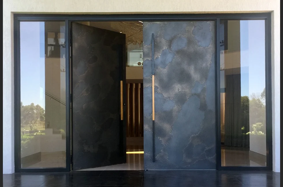 Bronze / Graphite Viper Torn Double Doors