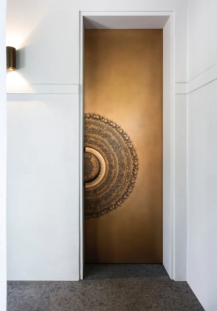 Splice Door Gold Bronze Smooth Black Florentine | Nina Maya Glasshouse