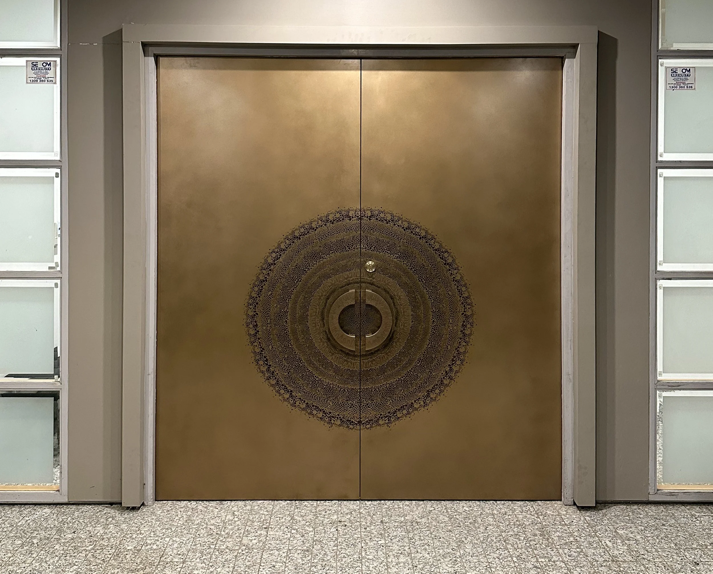Double Splice Door Gold Bronze
