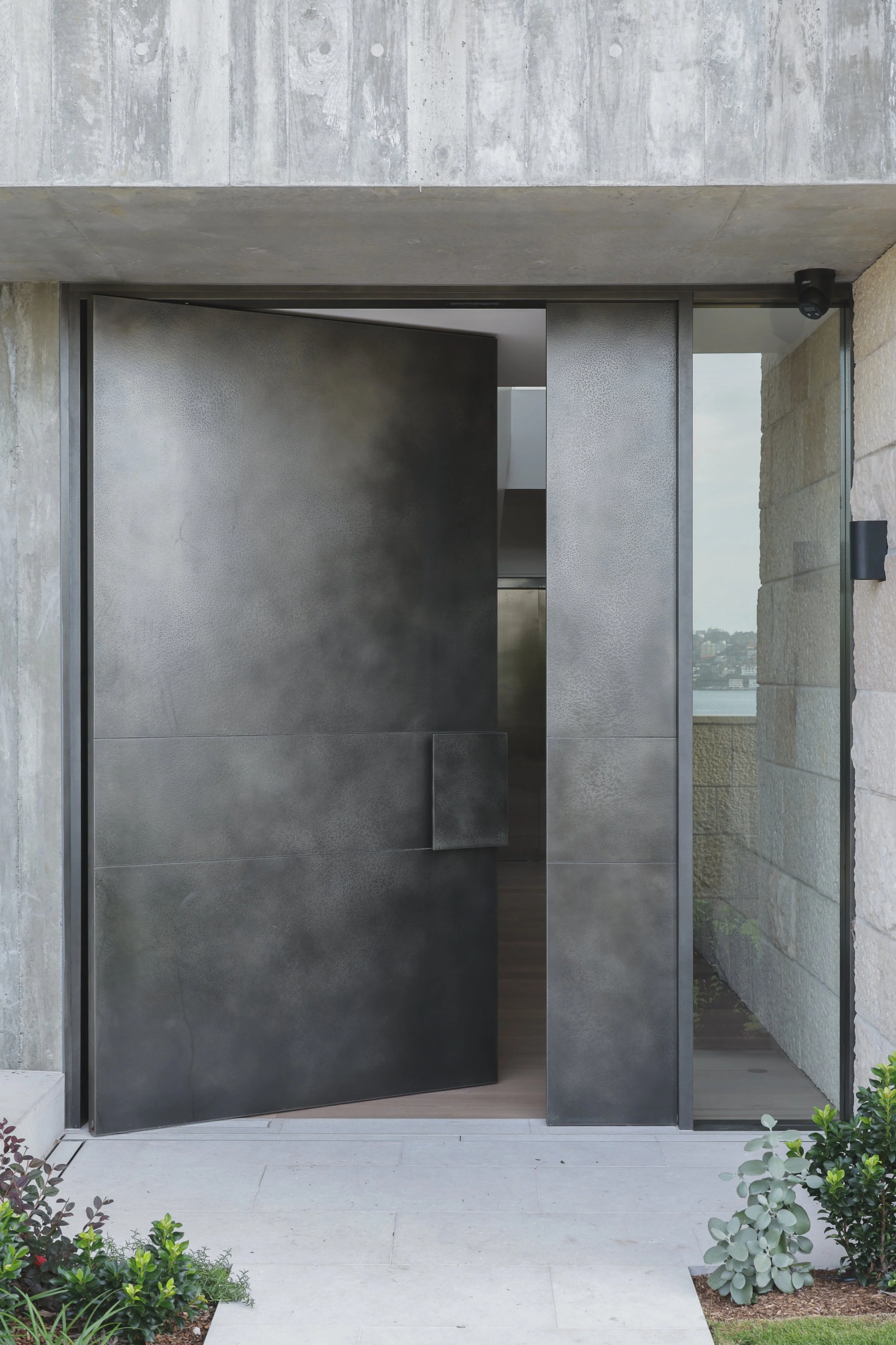 Zinc Heavy Lunar Nero Semigloss